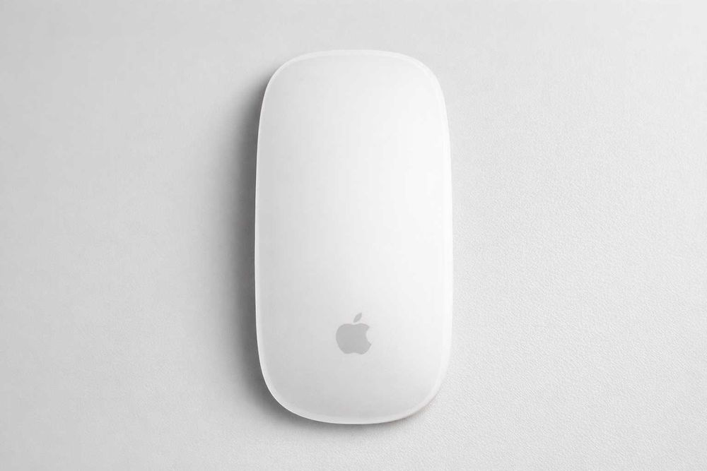 MacBook Air M1 2020 + Apple Mouse  (8GB / 94% батарея)