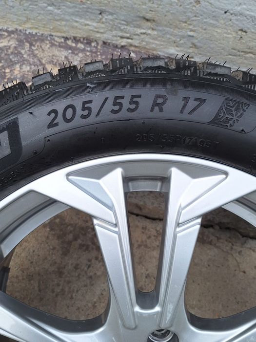 Литые диски на Hyundai Bayon R17