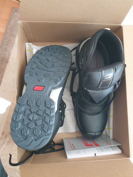 Работни обувки номер 42