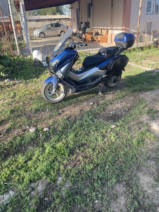 Мопед макси макс на ходу документы в порядке сел и поехал