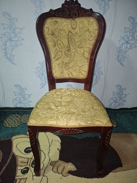 Стульчик 12 штук.