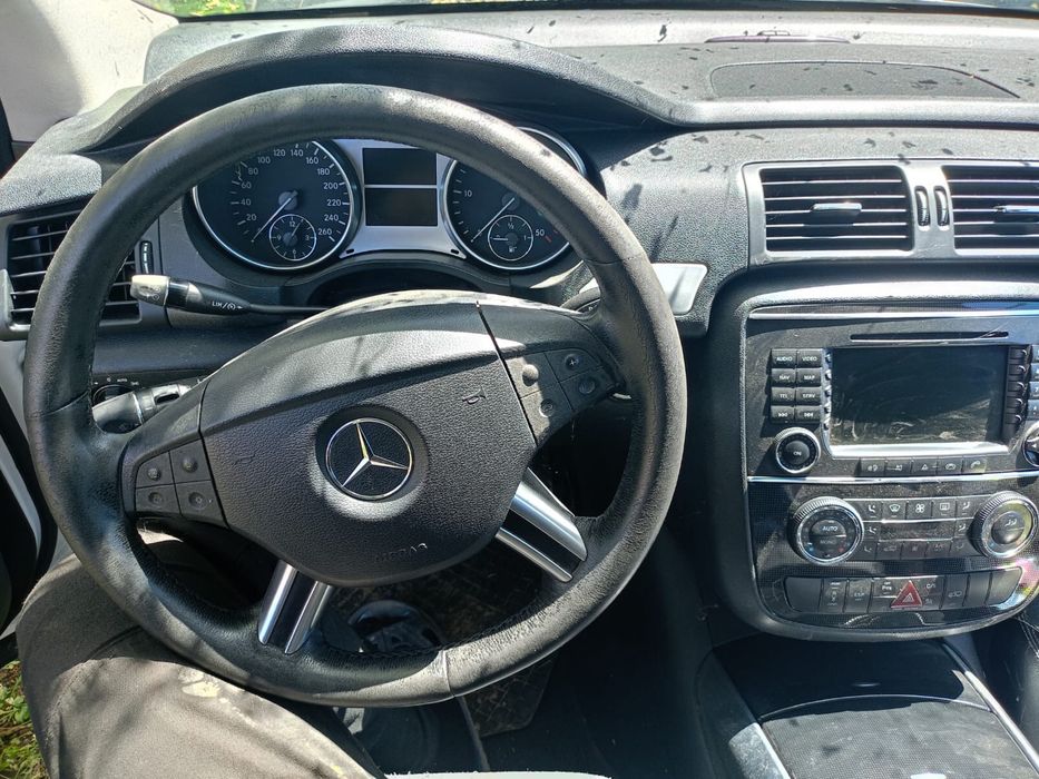 MERCEDES-BENZ R-Class 0 — imagine 4