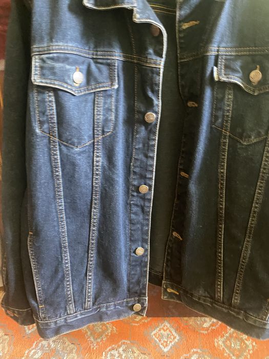 Продаётся джинсовая куртка 52-54