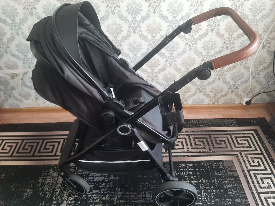 Продам детскую каляску