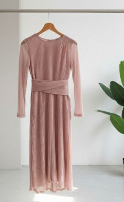 Елегантна рокля за всякакъв повод.