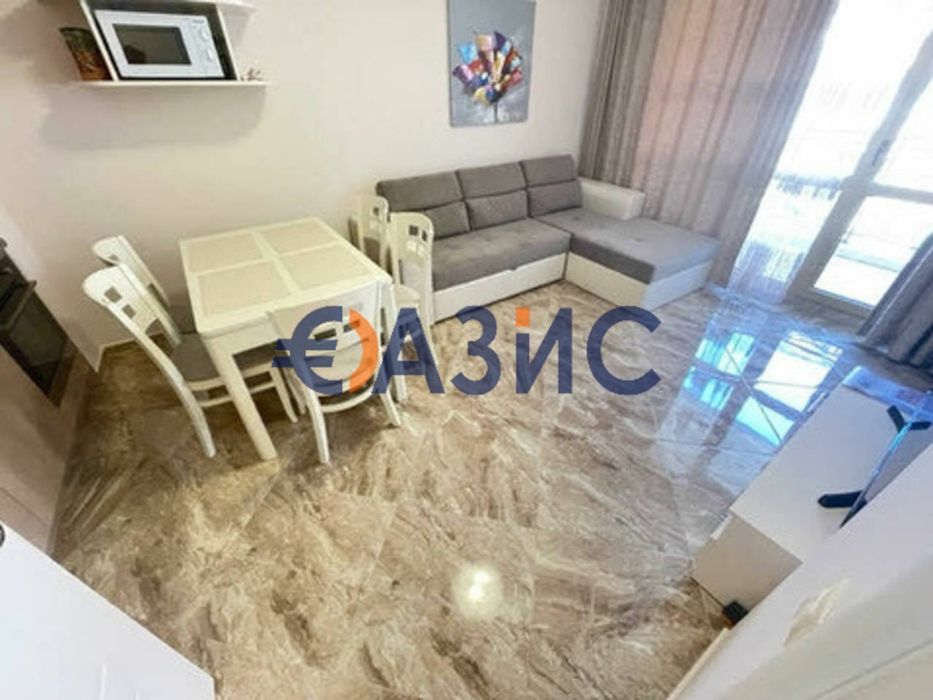 Продава се Двустаен апартамент в Свети Влас - 61 кв.м за 1968 €/кв.м - Снимка #2