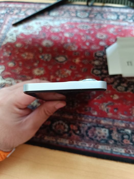 Телефон p70 бял.