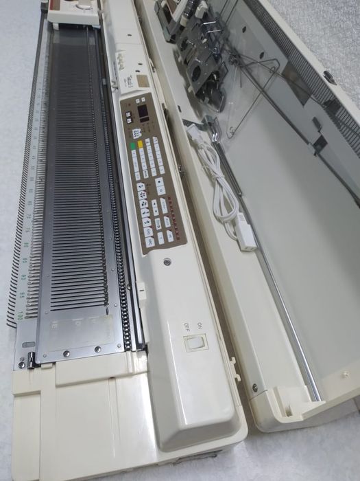 Вязальная машина Brother KH 930