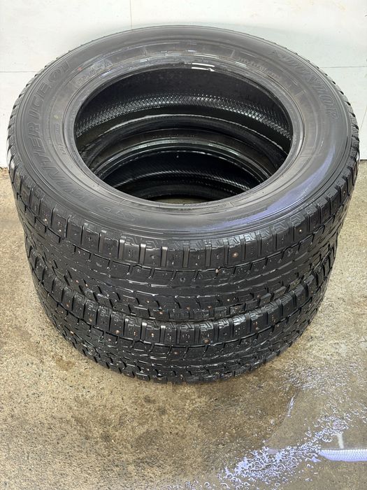 225/65/17 пара Dunlop