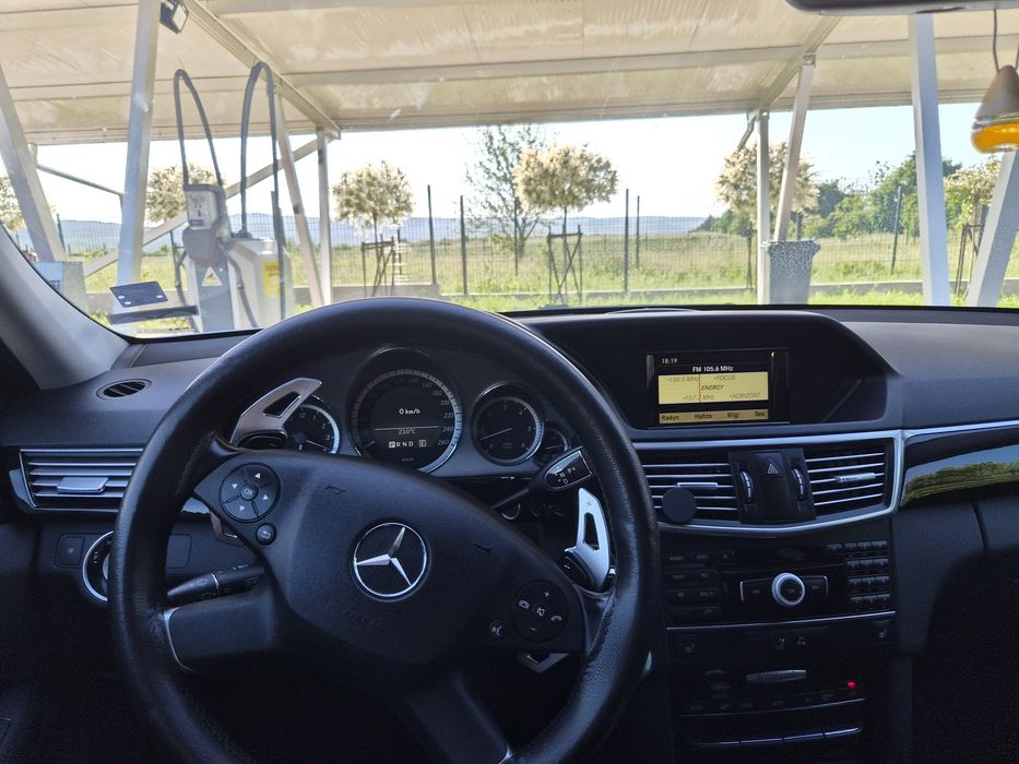 Mercedes-Benz E350 W212