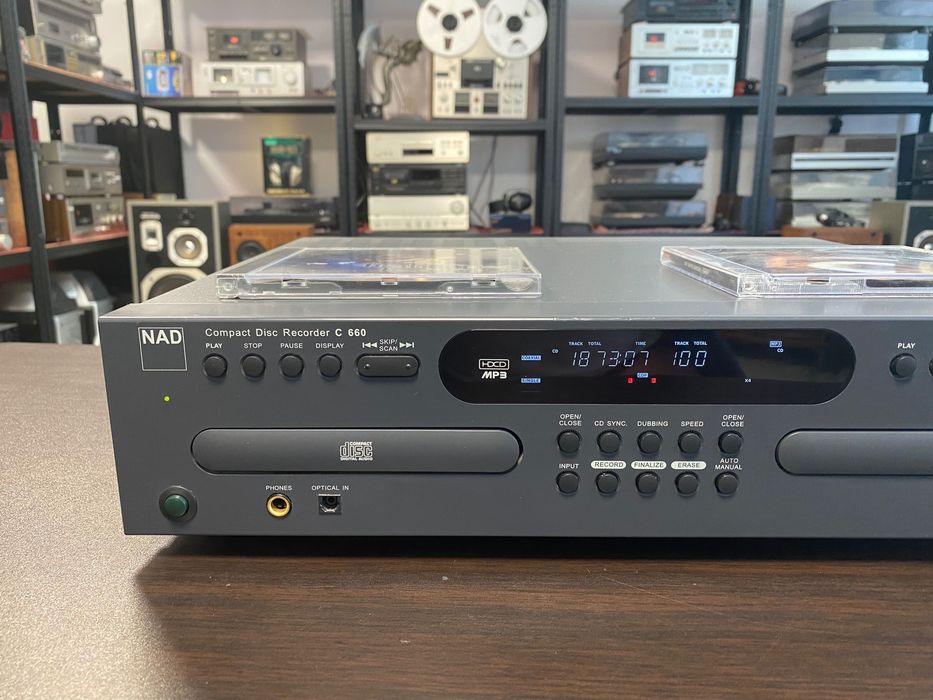 Hi-End плеър/рекордер NAD