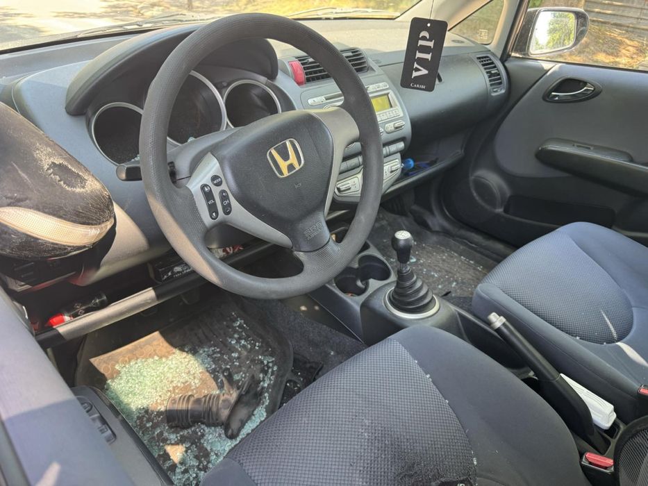 Honda Jazz 1.4i на части