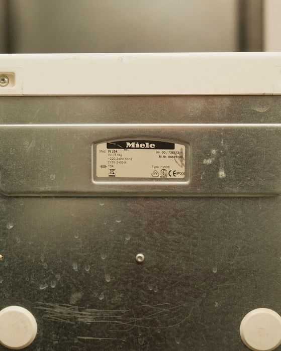 Пералня с горно зареждане Miele SOFTTRONIC W254 |  5.5кг | 1200 об.