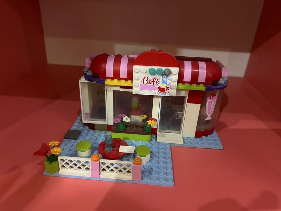 LEGO “Friends”
