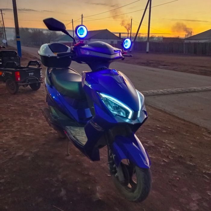 Продам мопед м8 про 150