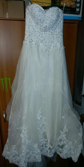 Rochie de mireasa cu trena