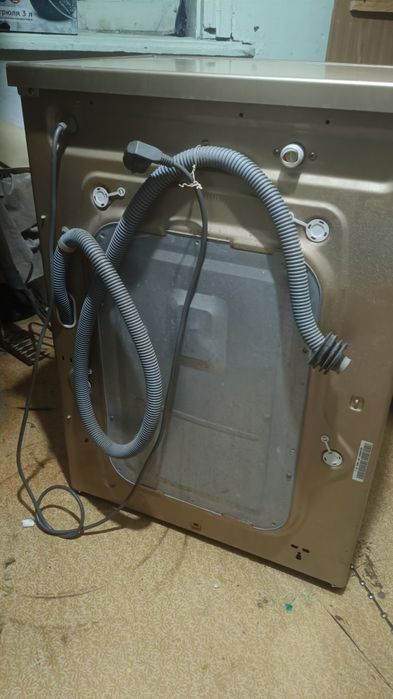 Продам стиральную машинку