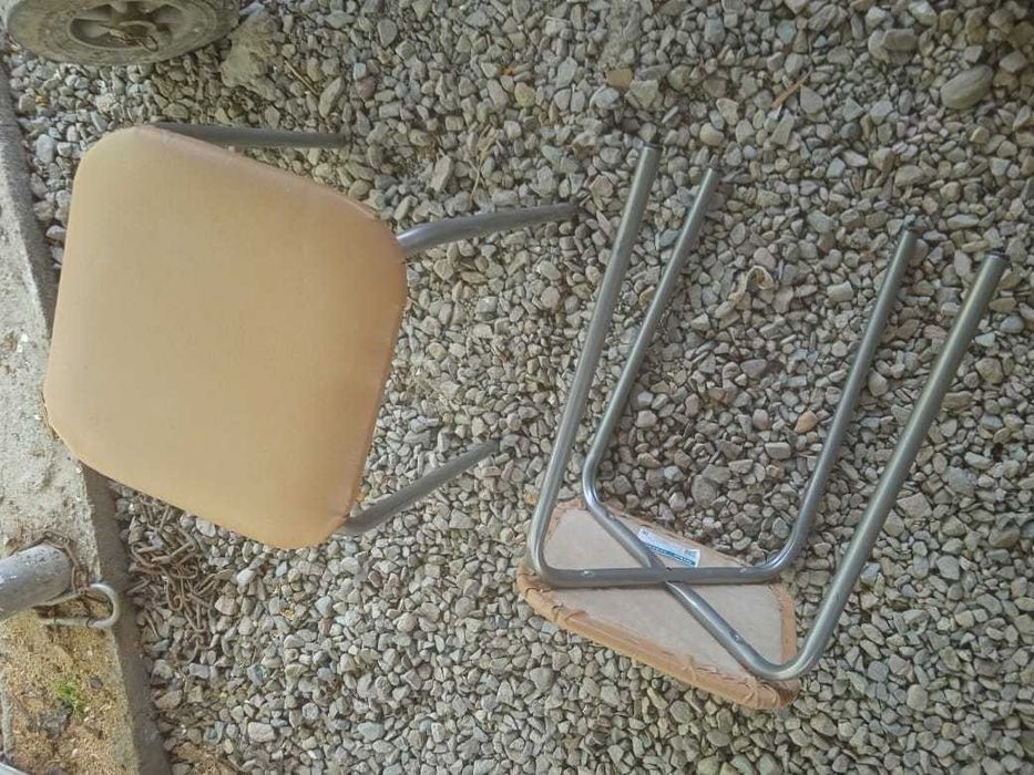 стул почти новый