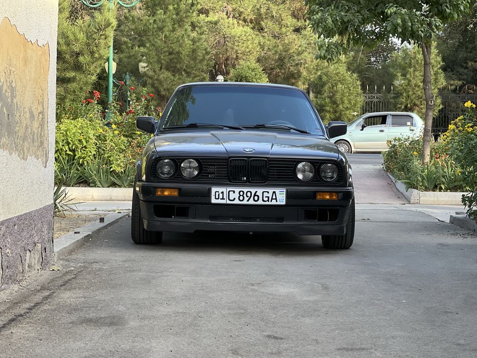 Продам bmw e30  рестайлинг