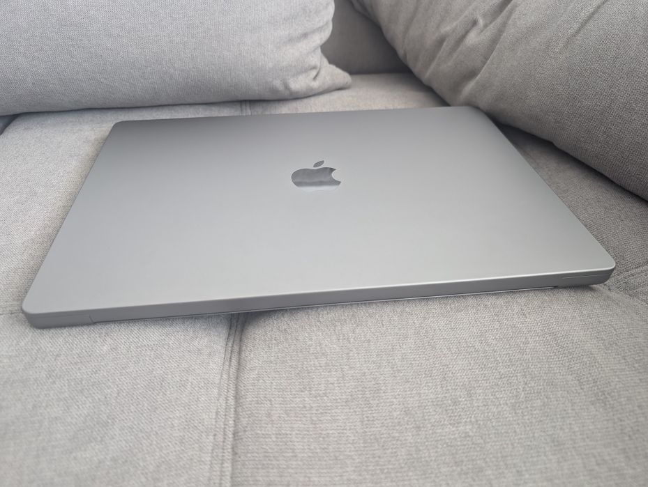 Лаптоп Macbook PRO 16 M1 PRO 32GB 512GB КАТО НОВ
