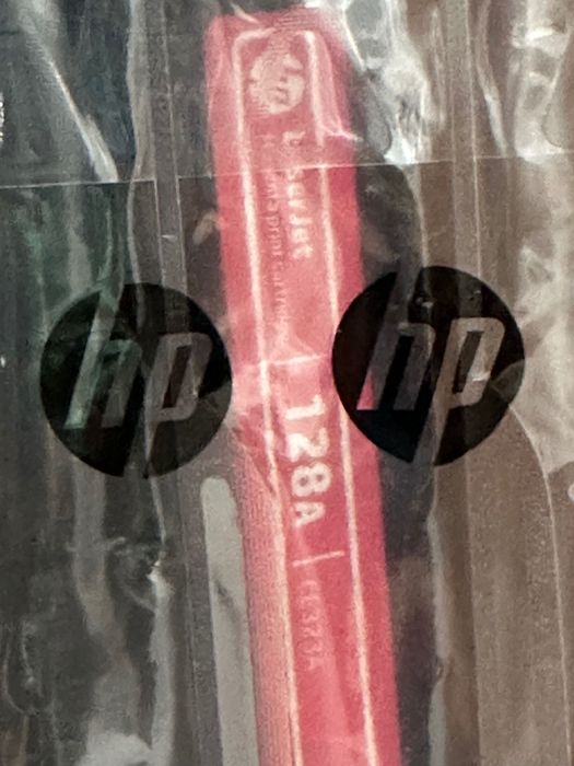 cartus laser HP 128A CE323A magenta NOU original made in Japan predare sau livrare Bucuresti 1 bucata disponibila la pret competitiv
