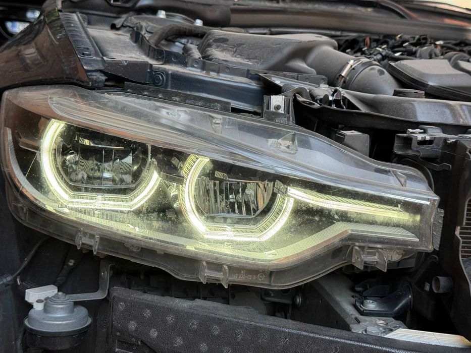 Десен Фар BMW LED ICON F30