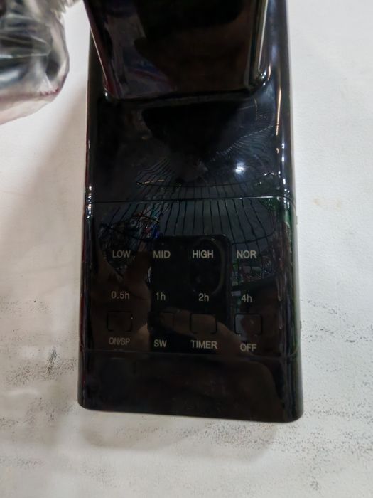 Продается вентилятор на стене