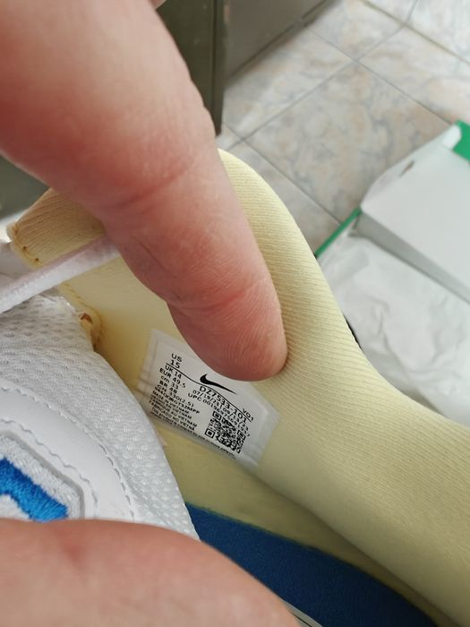 Giannis Immortality 3, noi, cutie, originali,marime 49.5