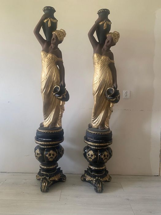 Статуя стауэтка девушка с кувшином