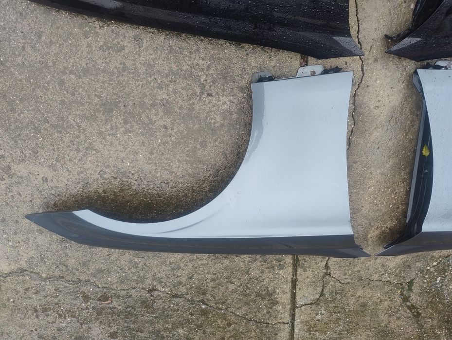 Aripa stanga față Mercedes CLS W219, aripa dreapta față Mercedes CLS