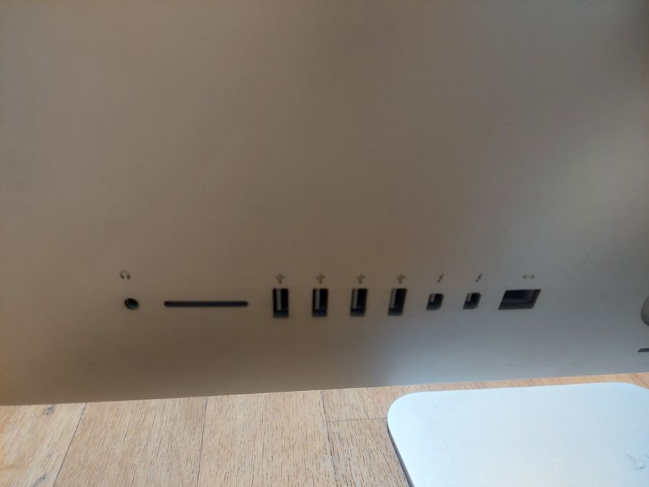 Продам моноблок Apple