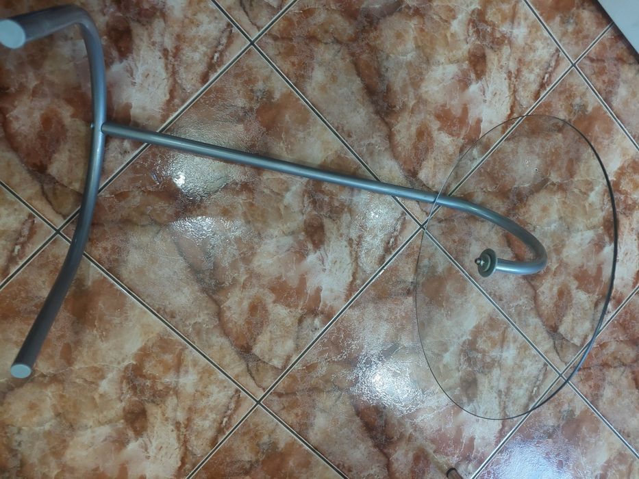 Măsuță cu blat de sticlă-IKEA