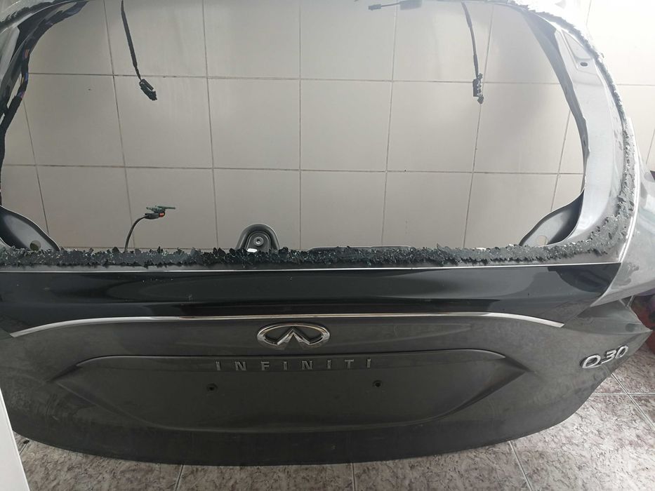Infiniti Q30 , QX30 врата за багажник