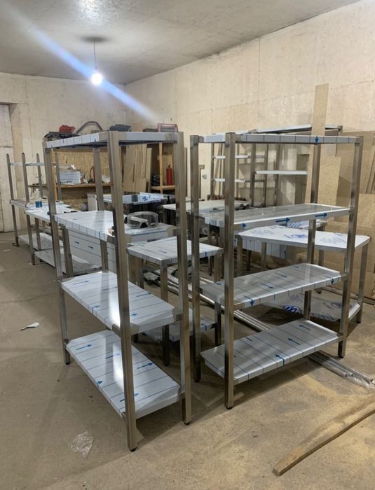 Кухонные оборудование стол мойка стеллажи