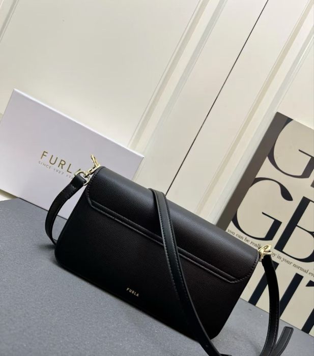 Дамска чанта Furla Iride нова