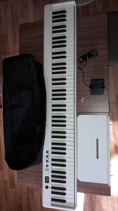 Продам электронное пианино