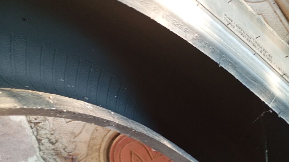 Продам 4 б/у шины 195/65 R15