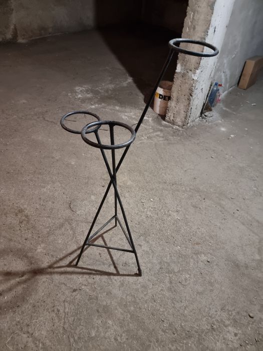 Цветарници от дебело желязо