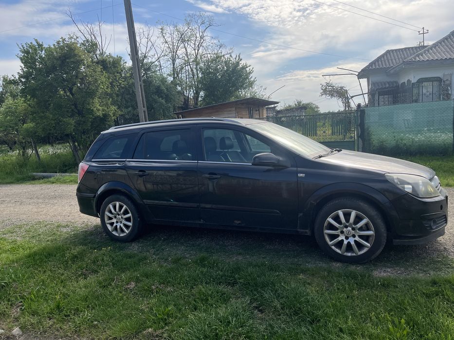 Dezmembrez Dezmembrari opel astra G și Astra H