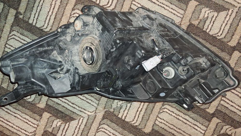 Десен фар Toyota Yaris 2017-2020 LED фейслифт оригинал Koito 45-133