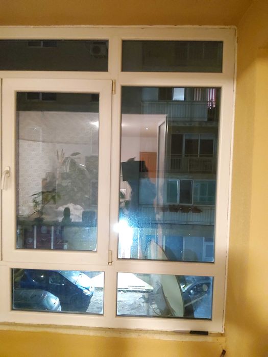 Продавам PVC-дограма в добро състояние