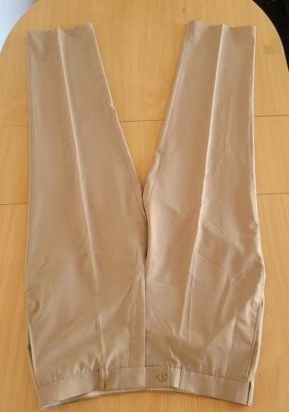 Pantaloni barbati bej M-L