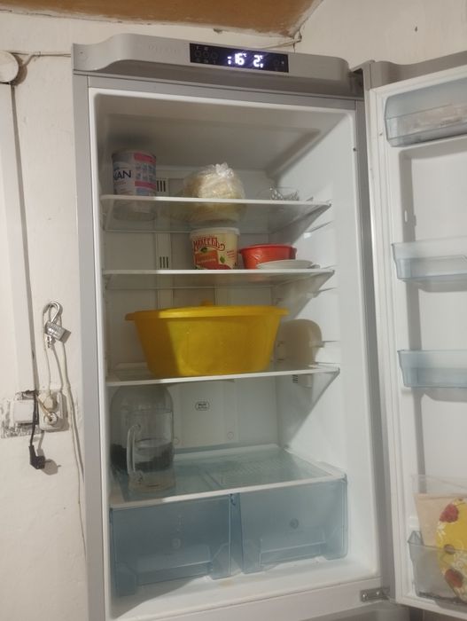 Холодилник POZZIS