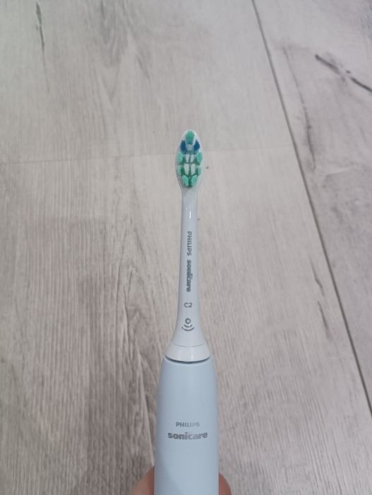 Електрическа четка за зъби