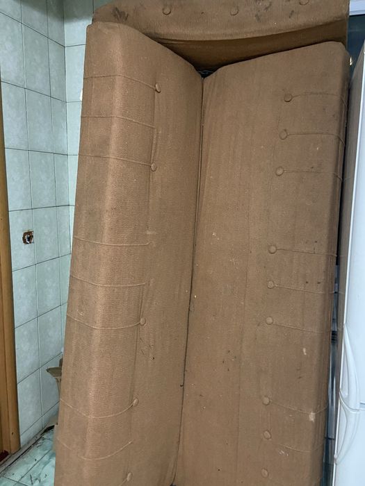 даром отдам диван