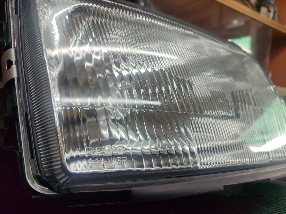 Фары на Ауди 100 С4