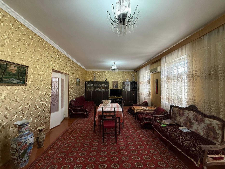 TAYYOR 8 SOTIQLI Hovli sotiladi