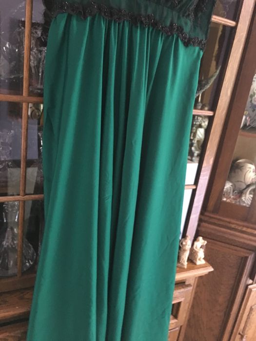 Rochiță deosebita-stil Cristallini-verde smarald-broderie manuală