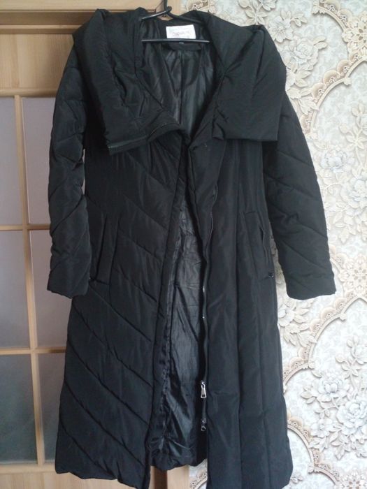 Пальто зимнее с капишоном