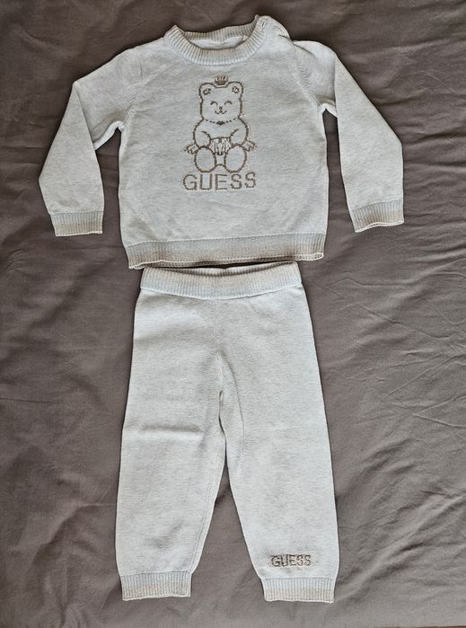 Guess кистюм за бебе 12м. - бежов цвят. Памук.